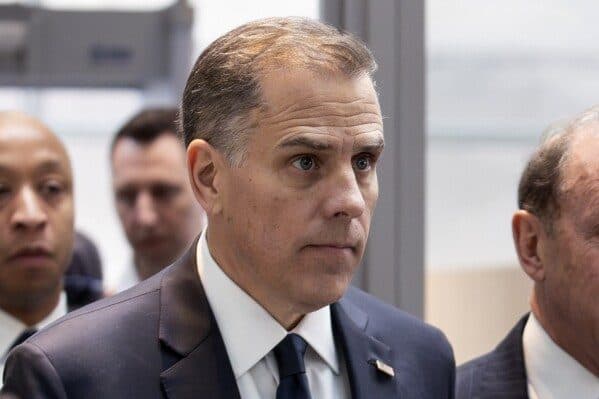 CIA Finds Hunter Biden Laptop. Discovers Way Fucking Embarrassing 1st Draft of Shitty Novel.