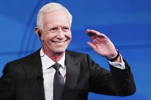 “Thank God? How about thank 30 years flying experience.” Sully Sullenberger Rips Into Sobbing Passenger After Flight ‘lands’.
